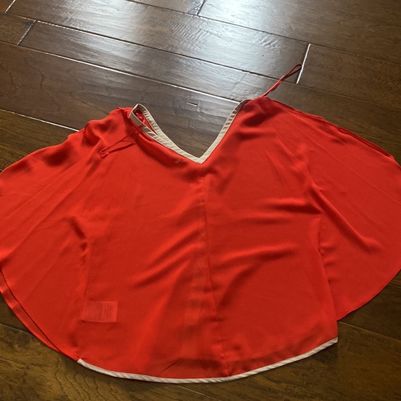 Guess lace up top size medium - Picture 3 of 3